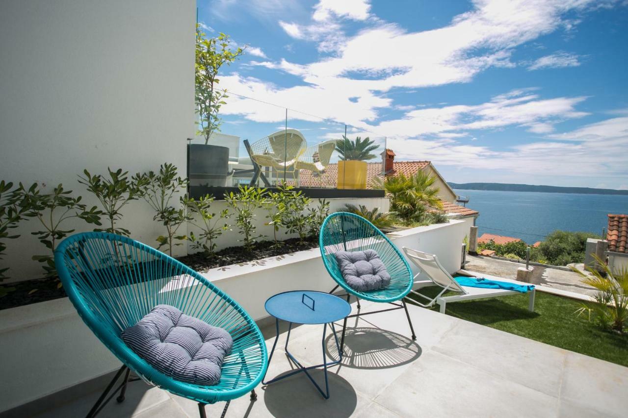 Holiday Home Olive Exclusive - 8 People, Heated Pool, Okrug Gornji, Sea View 特罗吉尔 外观 照片