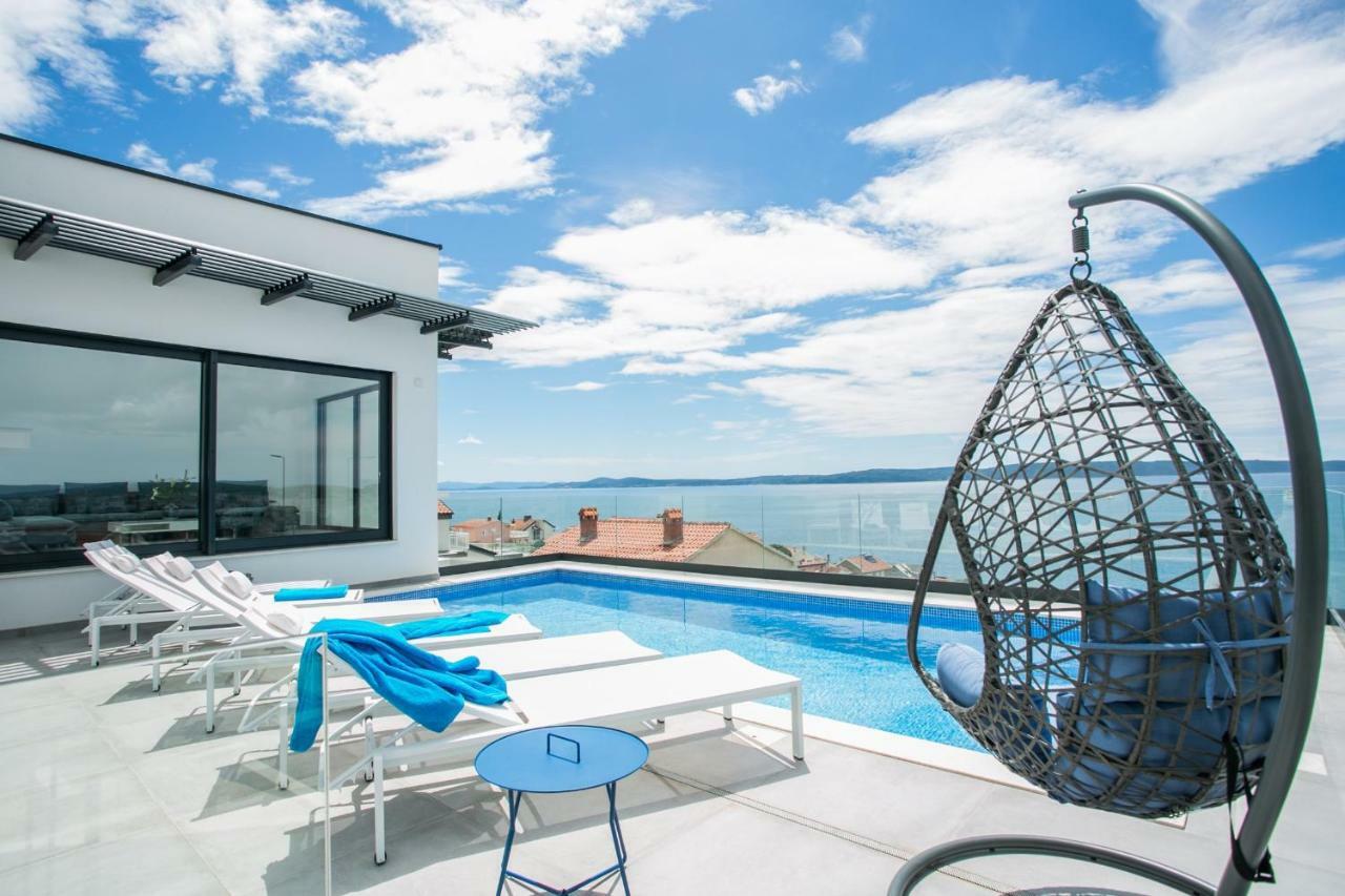 Holiday Home Olive Exclusive - 8 People, Heated Pool, Okrug Gornji, Sea View 特罗吉尔 外观 照片